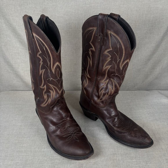 Justin Western Boots Men's 9D Style 2263 Bay Apache Round Toe USA Made